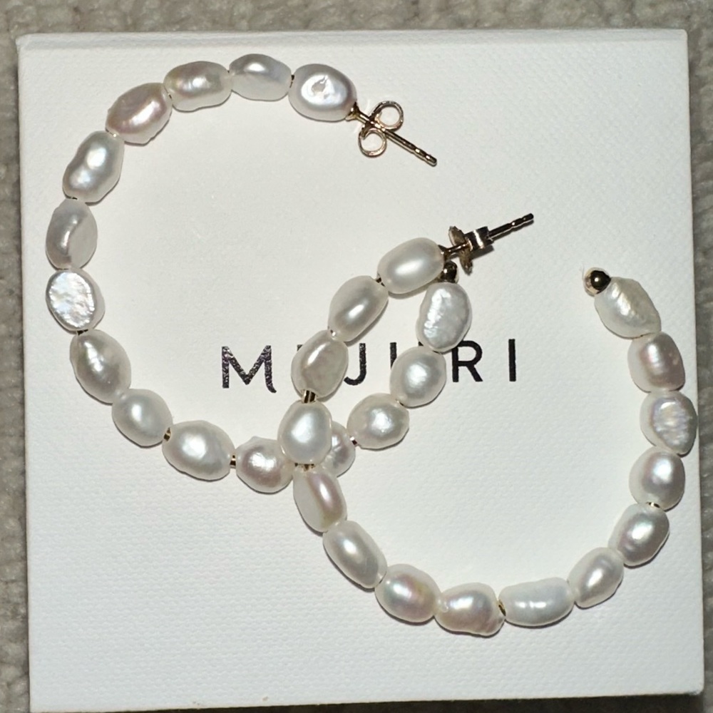 Mejuri Pearl hoop earrings